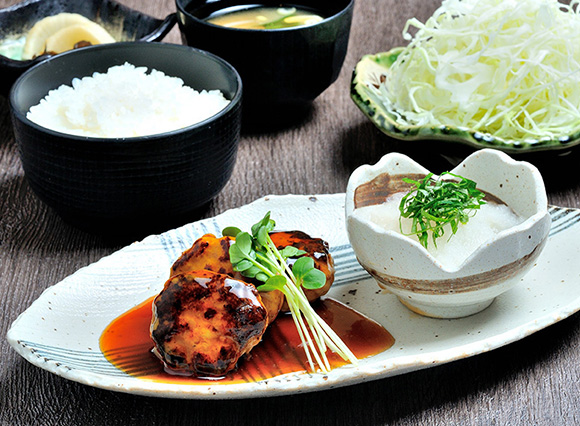 自家製ハンバーグ定食